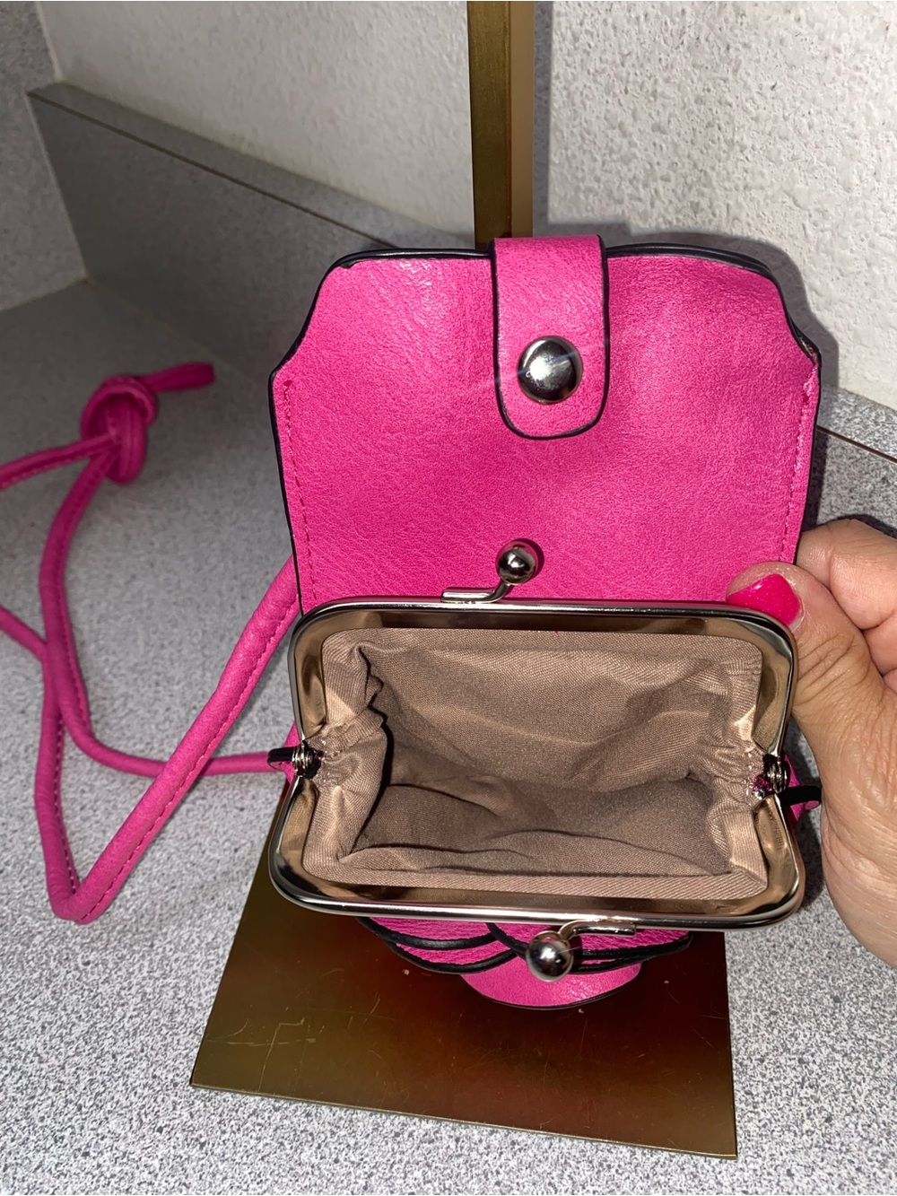 Fuchsia Floral Crossbody Bag - Fashionable Women’s Shoulder Kisslock Purse NWT - Picture 7 of 12